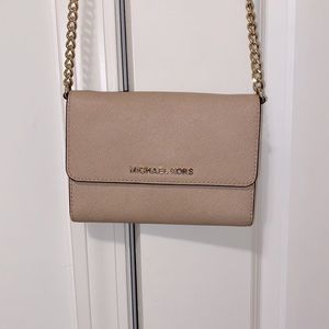 💕MICHAEL KORS💕 Small Nude Crossbody Bag